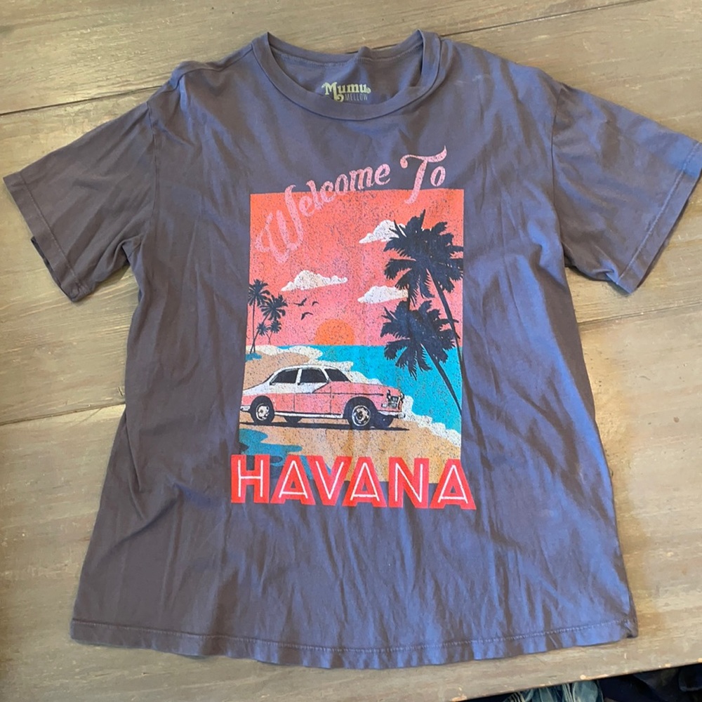 Show me your mumu mellow graphic tee!